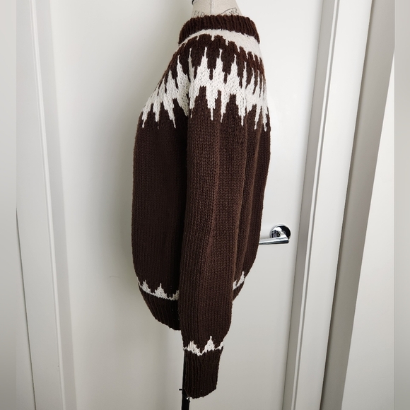 Vintage Hand Knit Fair Isle Sweater - Picture 6 of 10